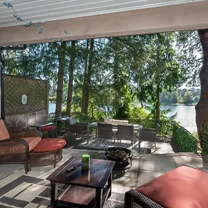 https://willow-suite-lakeside-retreat.hotels-victoria.net