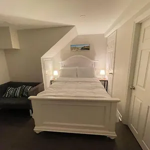 https://lovely-junior-1-bedroom-basement-apartment.hotelstorontoontario.org